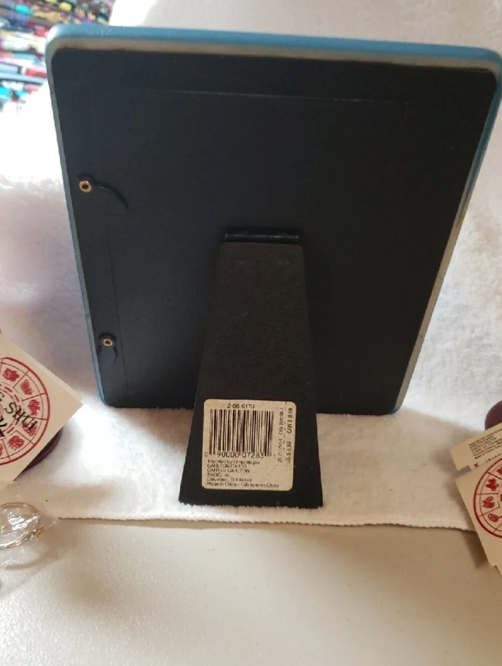 CARTER CARDS Blue Photo Frame with  2 keychain and 2 statues